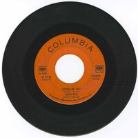 Travellin' Bag b/w Walk On By