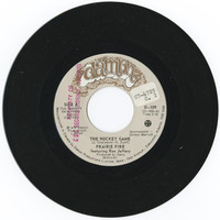 The Hockey Game b/w 747