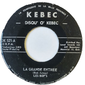La Grande Entrée b/w Garçons Et Filles