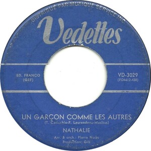 Un garçon comme les autres b/w Mon coeur t'attend