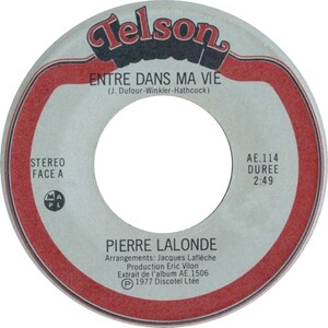 Entre Dans Ma Vie b/w Je T'offrirai