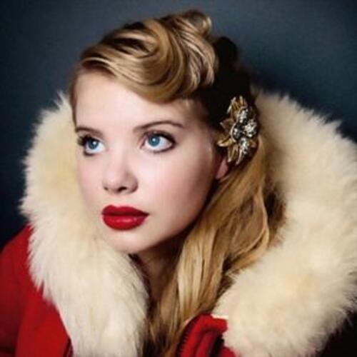 Samantha Savage Smith