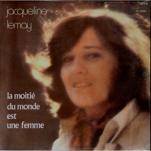 La moitié du monde est une femme